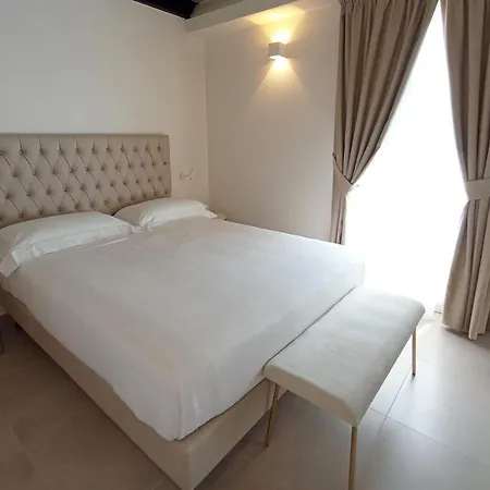 Boutique Palazzo Donna Iulia 3* Pozzuoli
