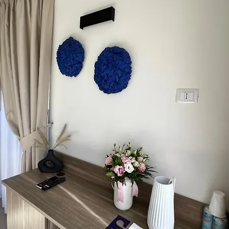 Hotel Boutique Palazzo Donna Iulia 3*