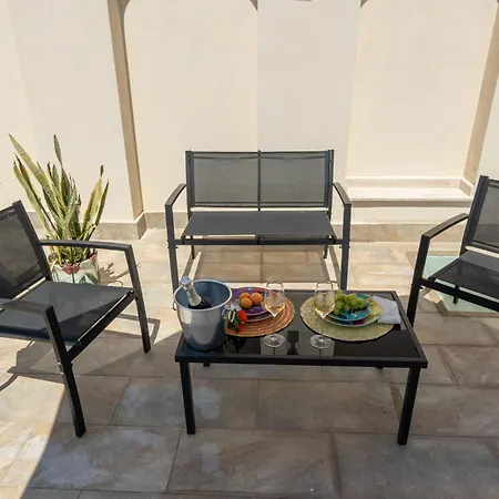 Boutique Palazzo Donna Iulia Hotel 3*